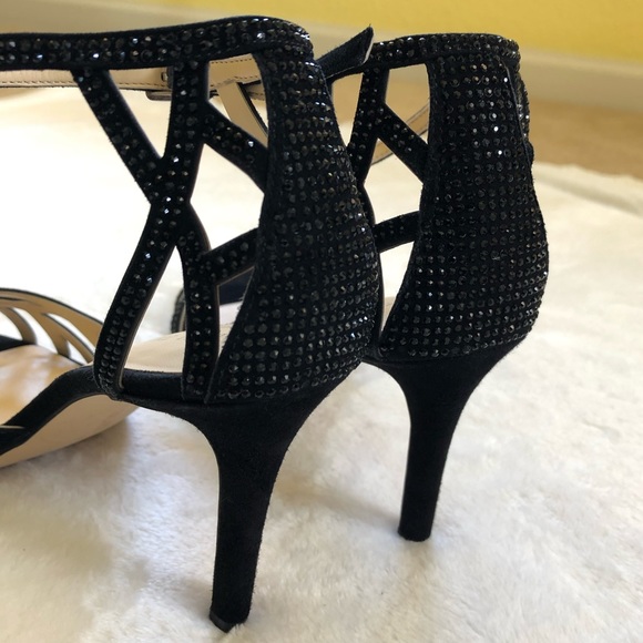 🆕 NWOT Ivanka Trump Gifford Heels Black 8.5 - Picture 3 of 8